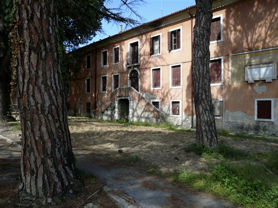 Pieris, Villa Settimini